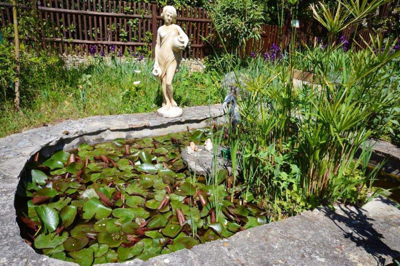 Holiday home Maison De Caractere A Ceyreste - Terrasse Et Jardin Cloture Ceyreste